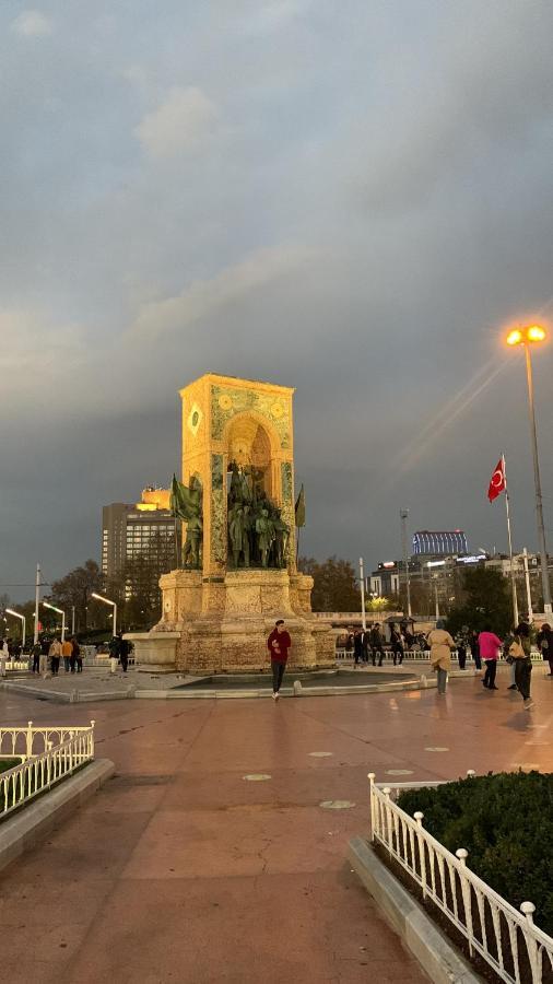 דירות איסטמבול Butiq Flat With Bosphorus View מראה חיצוני תמונה